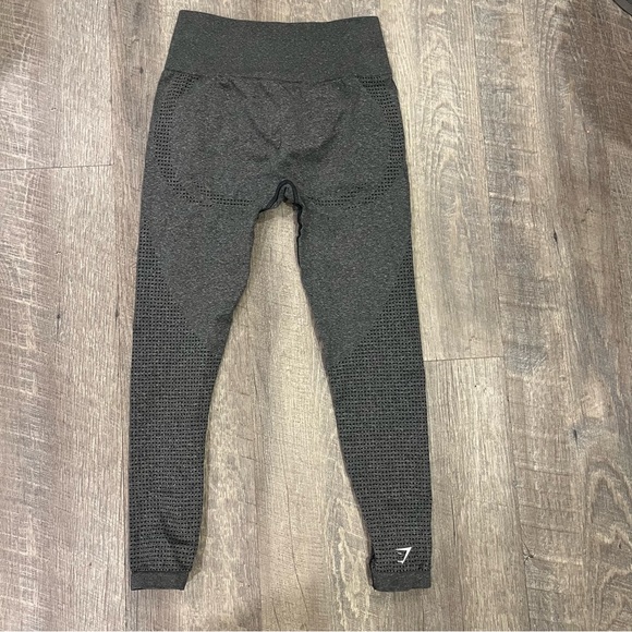 Gymshark compressive seamless leggings - Picture 3 of 5